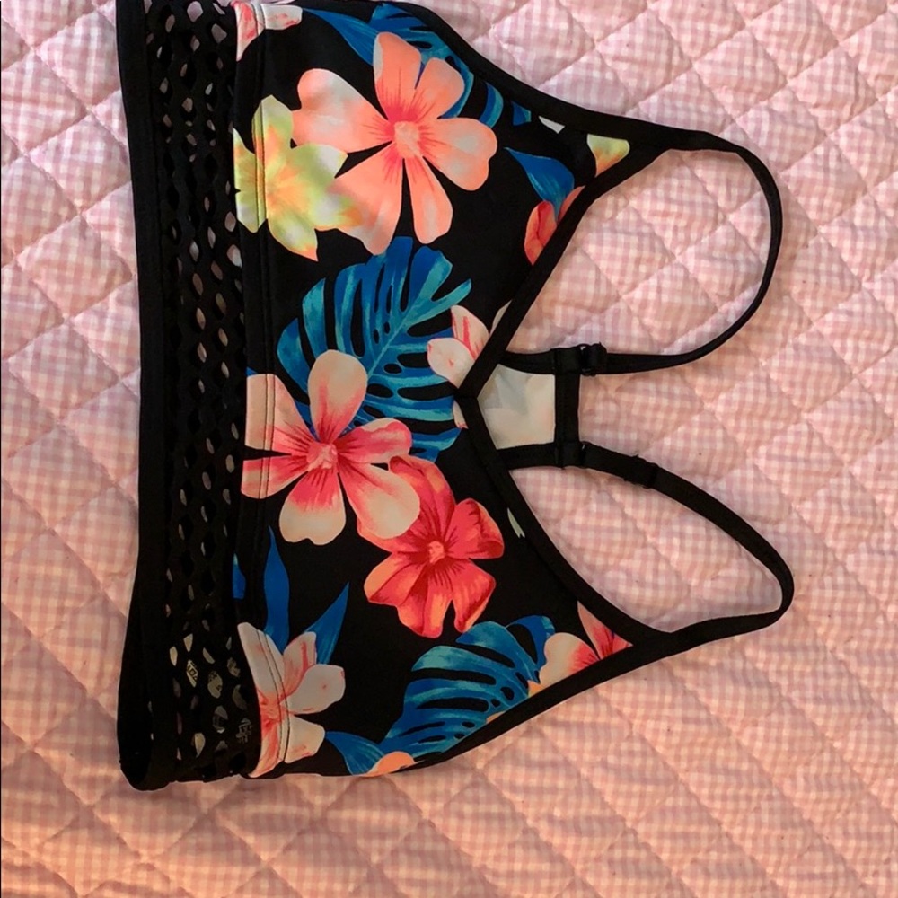 Flower 🌺 sports bra